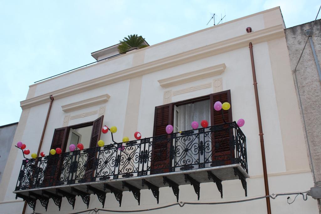 Apartamento Palazzo Taormina Castellammare del Golfo Exterior foto