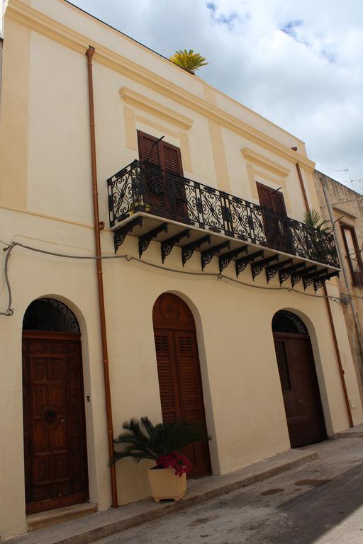 Apartamento Palazzo Taormina Castellammare del Golfo Exterior foto