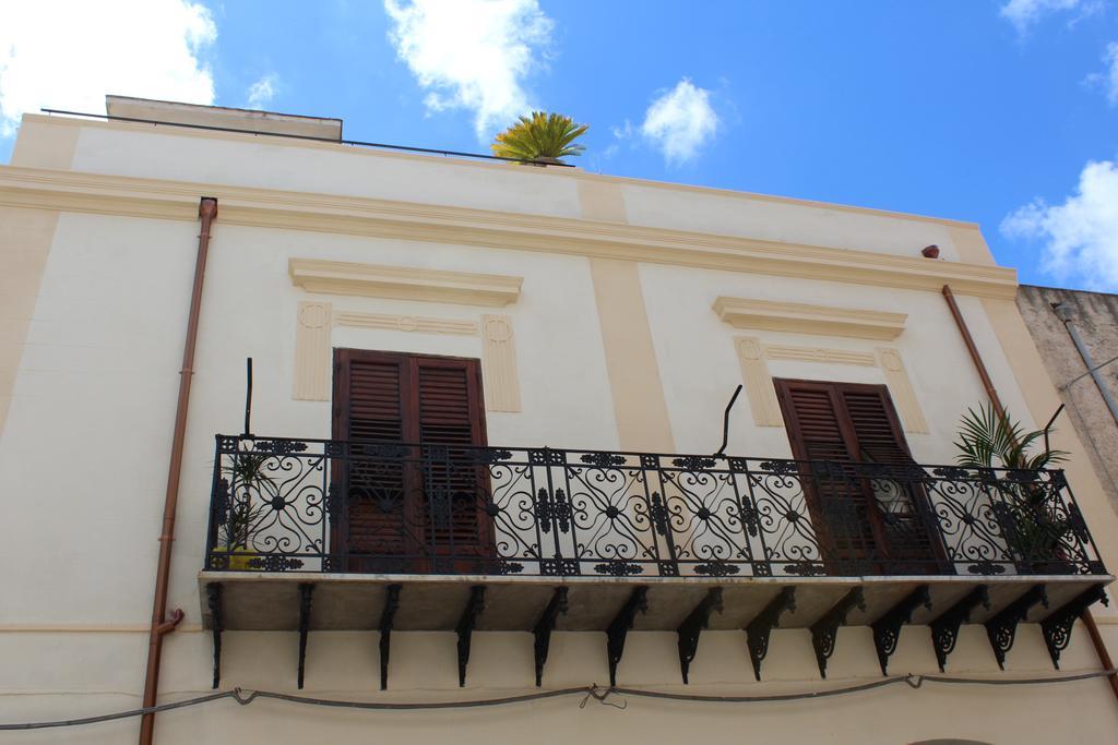 Apartamento Palazzo Taormina Castellammare del Golfo Exterior foto