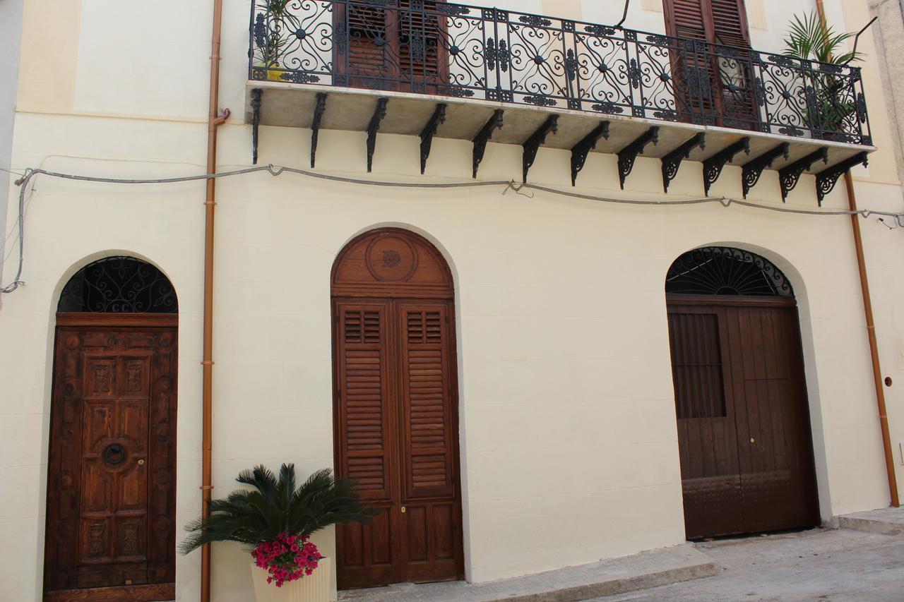 Apartamento Palazzo Taormina Castellammare del Golfo Exterior foto