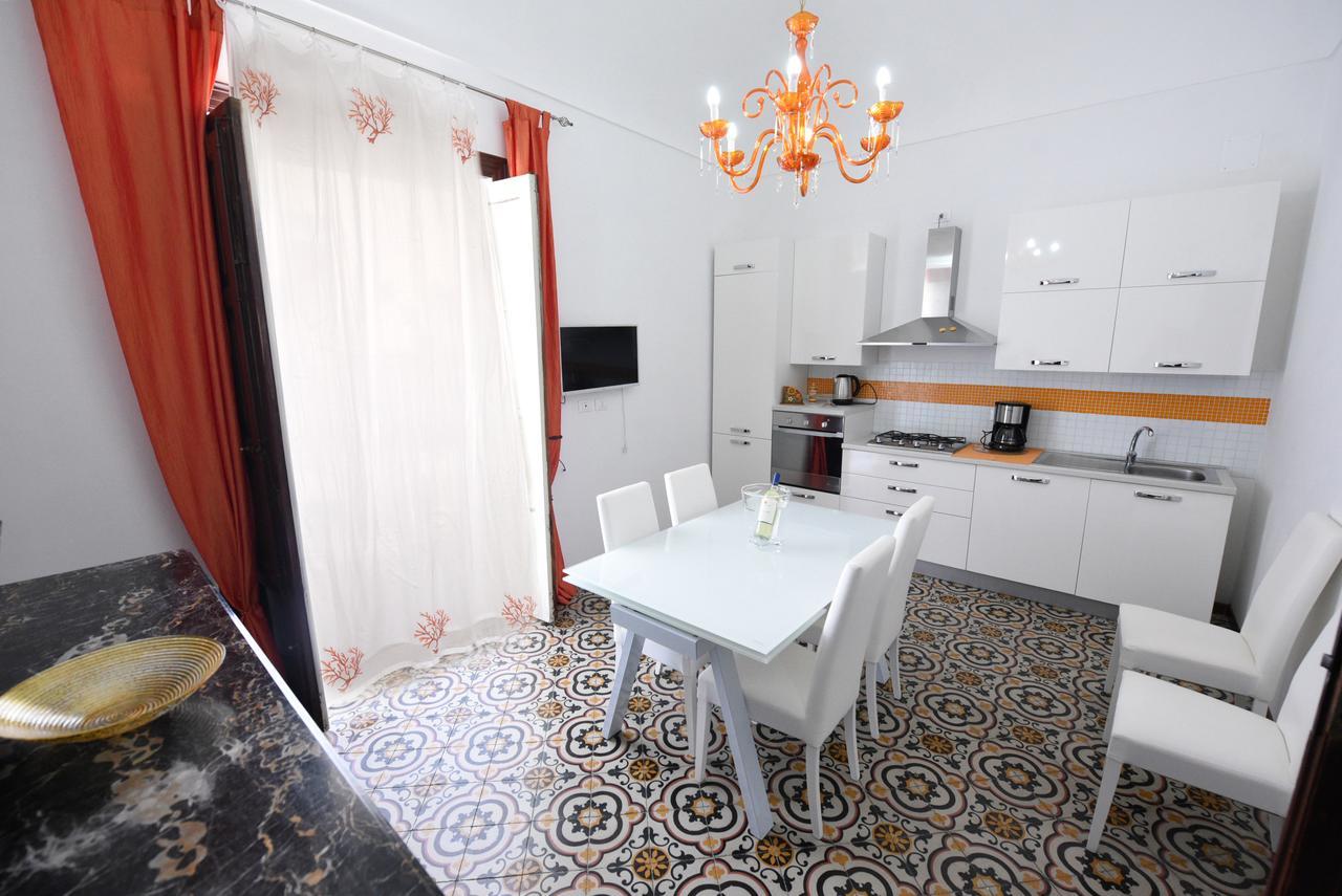 Apartamento Palazzo Taormina Castellammare del Golfo Exterior foto